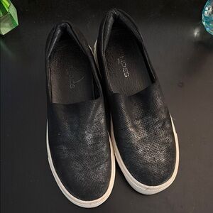 Jslides black snake print slip on sneakers US7